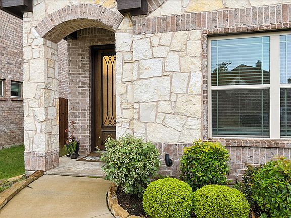 4th image of 4425 Ridgehurst Ln