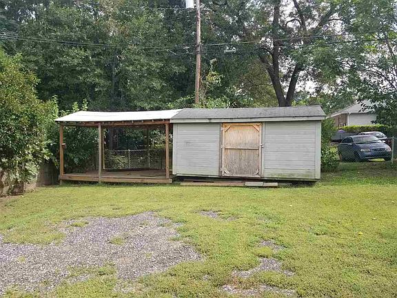 3rd image of 7124 Wood St
