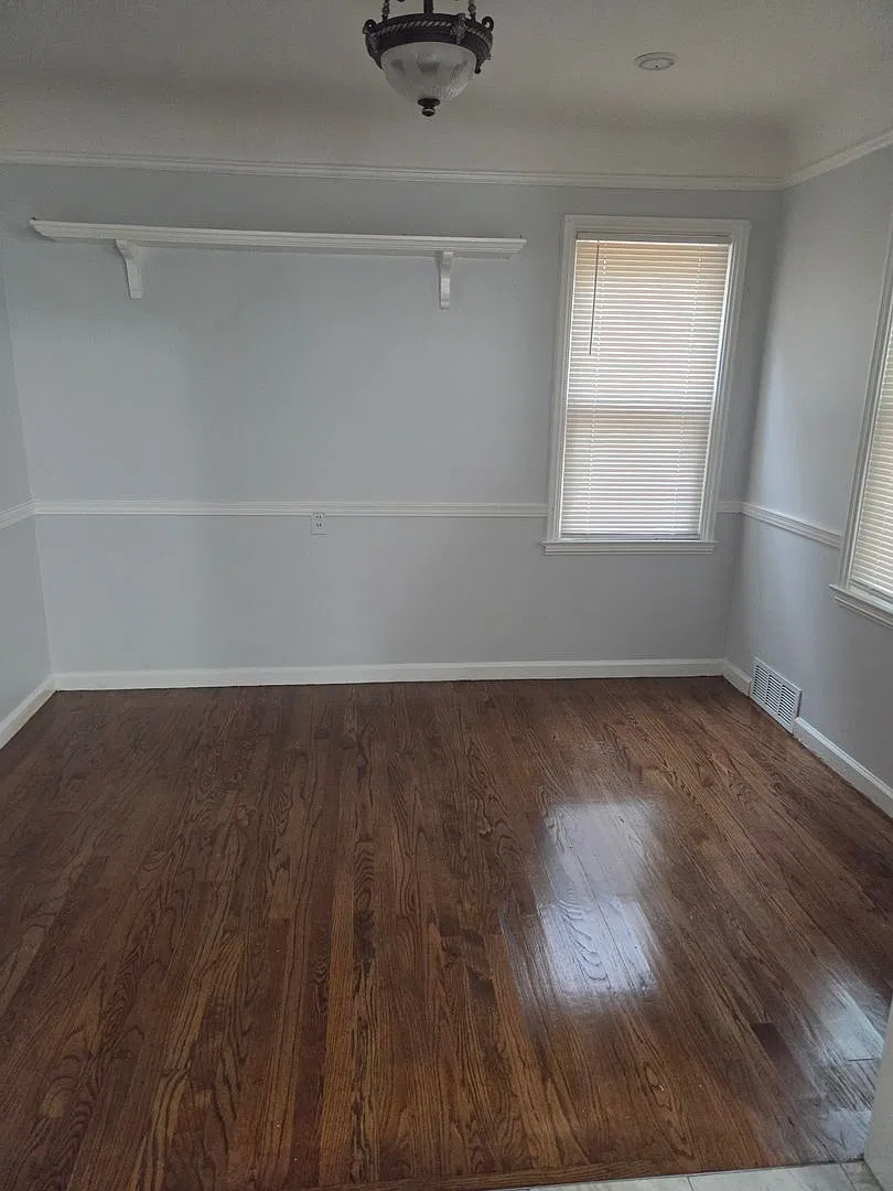 3BD / 1BA - Brick Bungalow $1,500/month — Photo 2