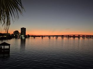 2745 1st St APT 605, Fort Myers, FL 33916