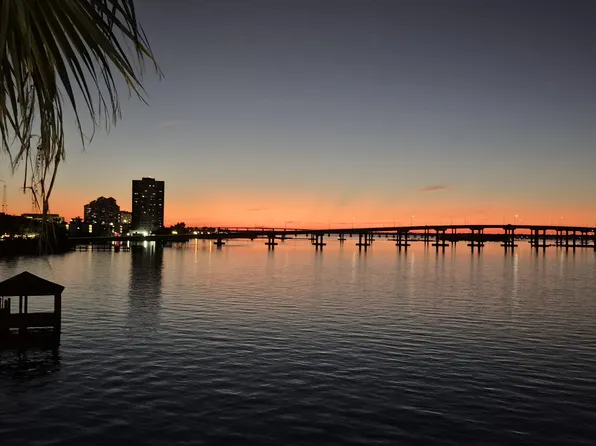 2745 1st St APT 605, Fort Myers, FL 33916