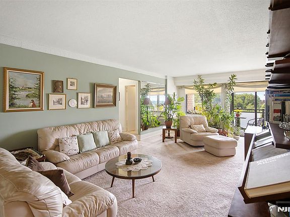 3rd image of 125 Prospect Ave APT 8C