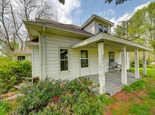 18547 Danville Rd, New London, IA 52645