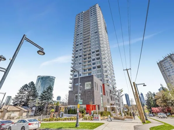 13387 Old Yale Rd #1205, Surrey, BC V3T 3B1