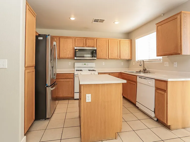 9481 Havasu Canyon Ave — Photo 7