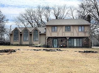 217 W Crestview Ave, Pittsburg, KS 66762