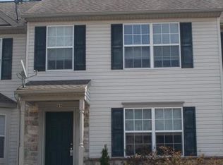 189 Sara Ln, Hanover, PA 17331
