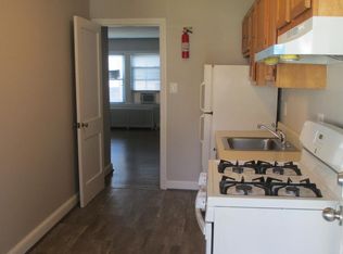 300 S Maple Ave, Falls Church, VA 22046