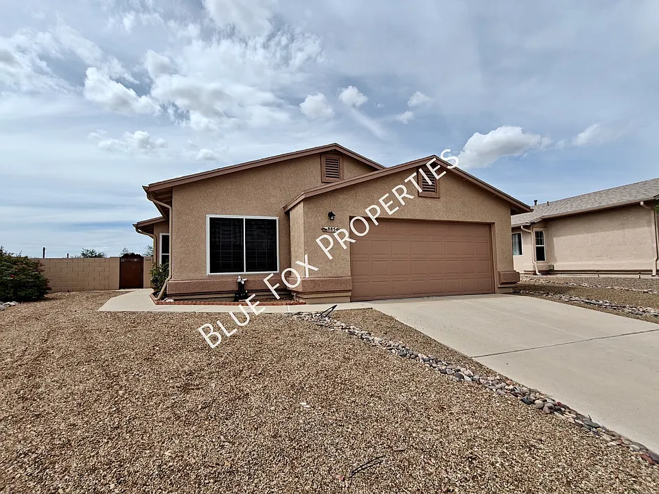 8854 E Citrus Tree Dr