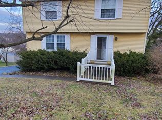 166 Cranbrooke Dr, Coraopolis, PA