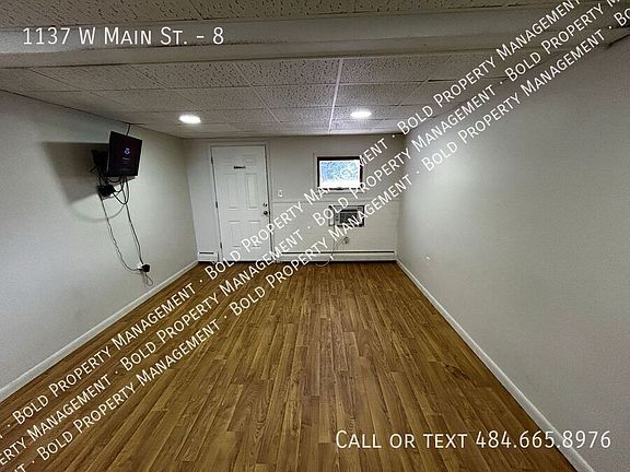 4th image of 1137 W Main St #8
