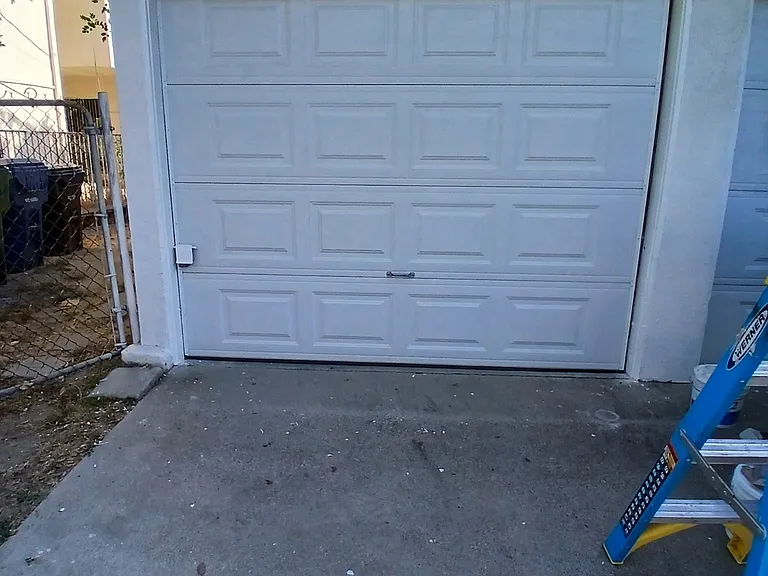 13527 Burbank Blvd — Photo 4