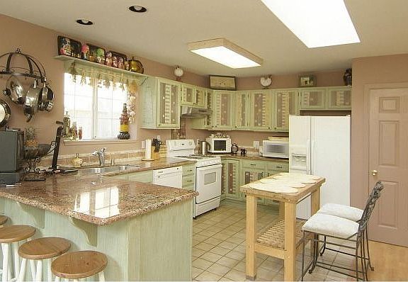 5th image of 448 Reina Del Mar Ave