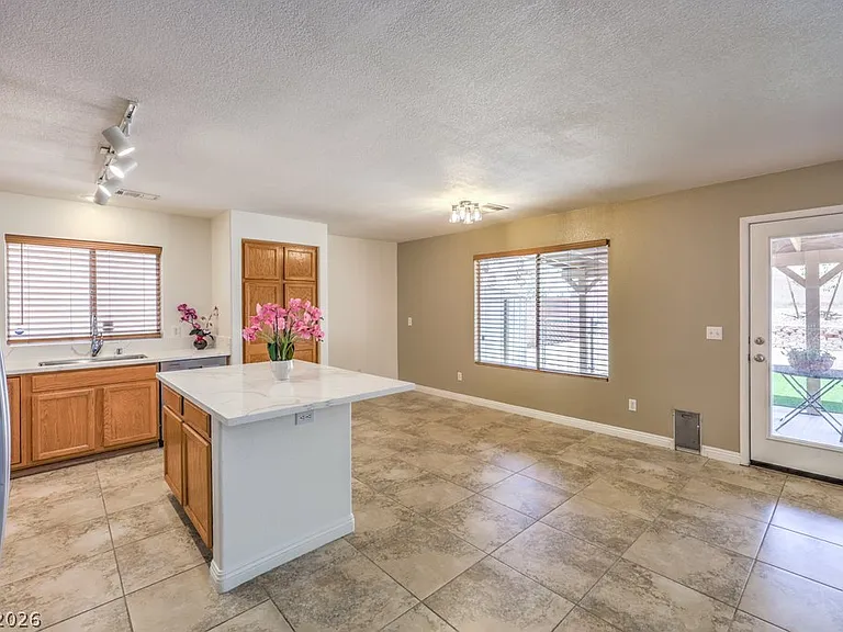 5016 Dancing Lights Ave — Photo 13