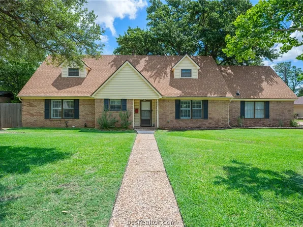 2505 Willow Bend Dr, Bryan, TX 77802