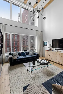 Sold by Compass | media 21