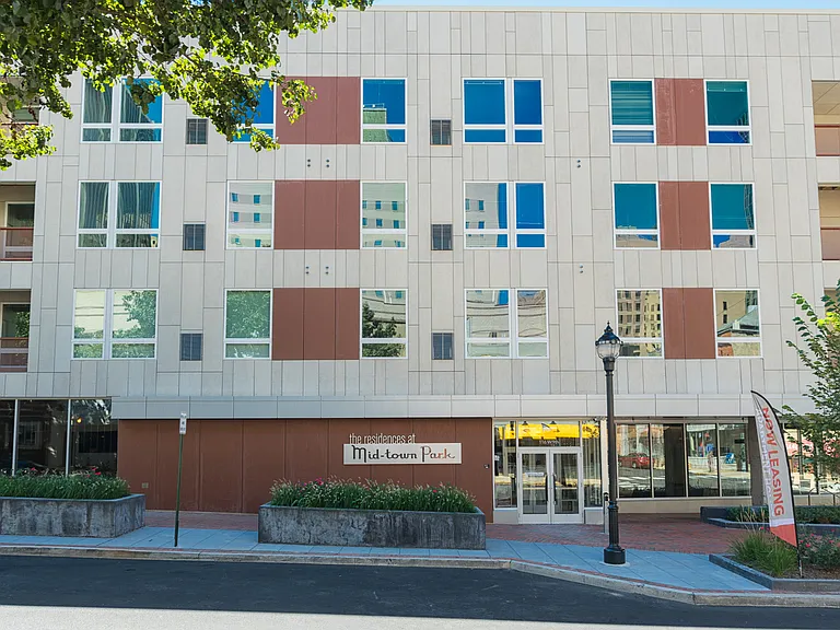 The Residences at Mid-town Park — Photo 14