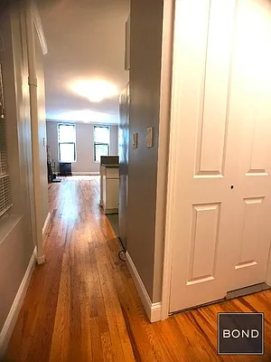 Rented by Bond New York | media 9