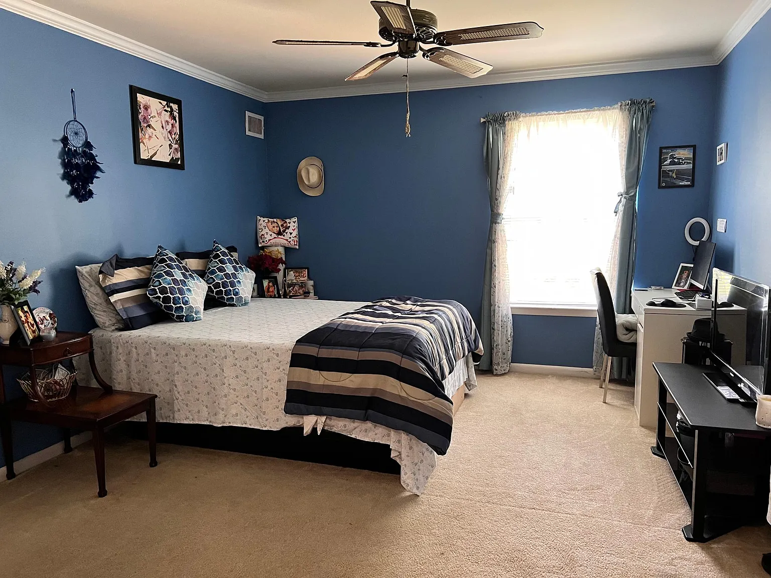 2 bed, 1072 sqft, $2,100 — Photo 4