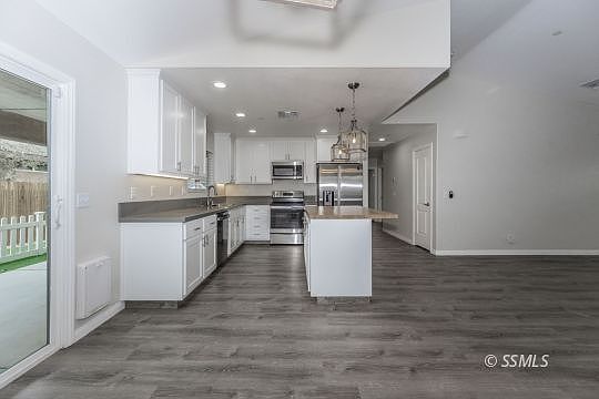 4th image of 914 Mayo St