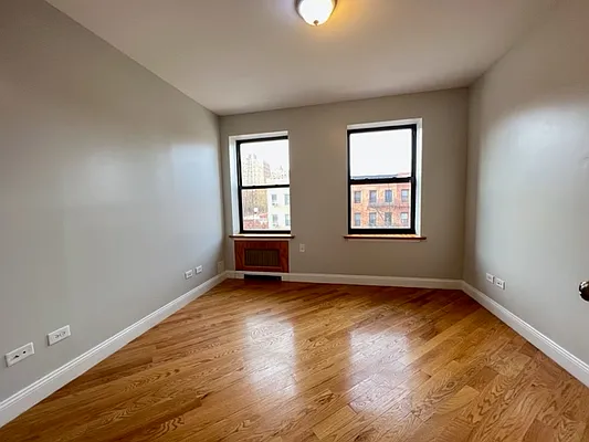 Rented by REAL New York | media 27