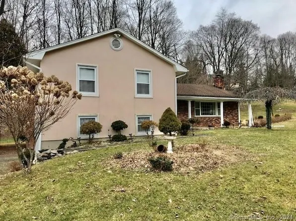 4 Buckboard Ridge, Bethel, CT 06801