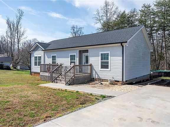 2nd image of 3432 Parrish Rd