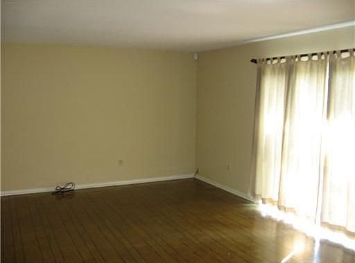 5th image of 3245 Hyman Pl