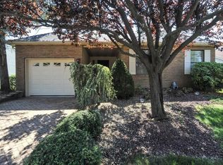 12 Murray Hill Ter, Marlboro, NJ 07746