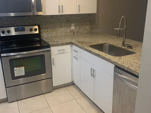 6831 W 14th Ct APT 207, Hialeah, FL 33014