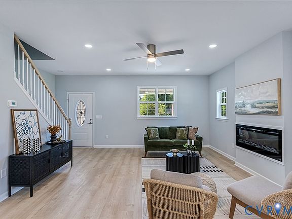4th image of 2609 Suffolk St