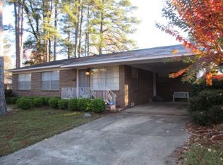1412 Chestnut St, Magnolia, AR 71753