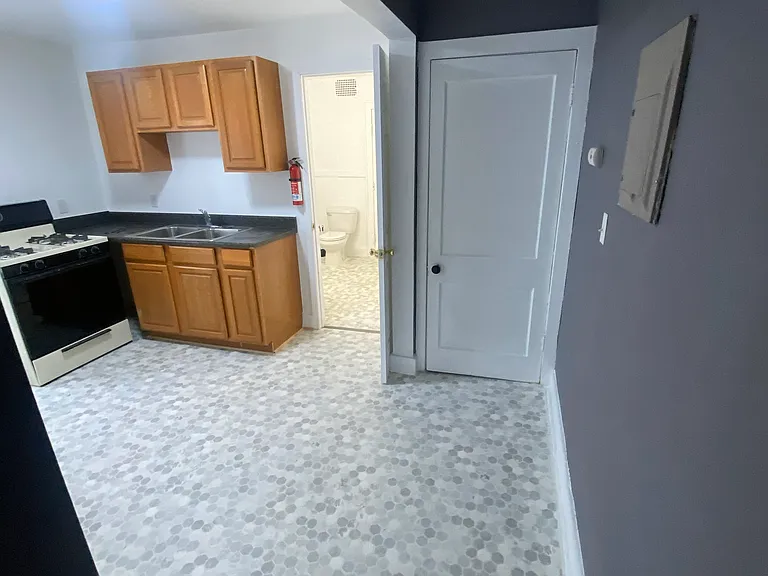916 W Lovell St #5 — Photo 4