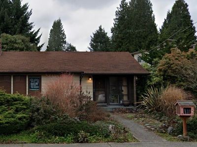 4530 NE 55th Street, Seattle, WA, 98105