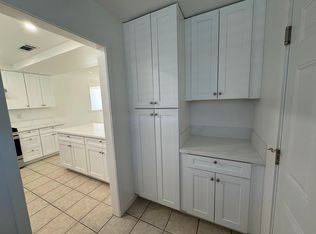 2409 S Rita Way, Santa Ana, CA 92704