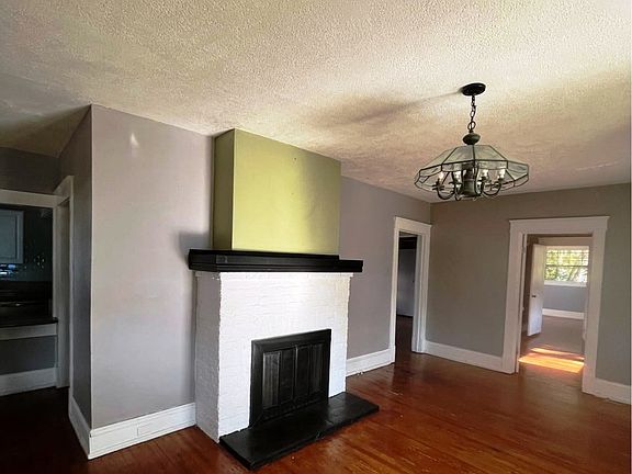 3rd image of 4426 4th St S