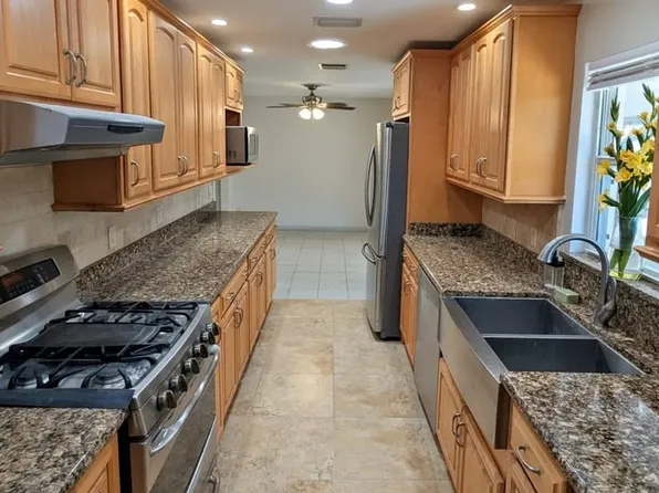 1120 Condado Dr, Rockledge, FL 32955