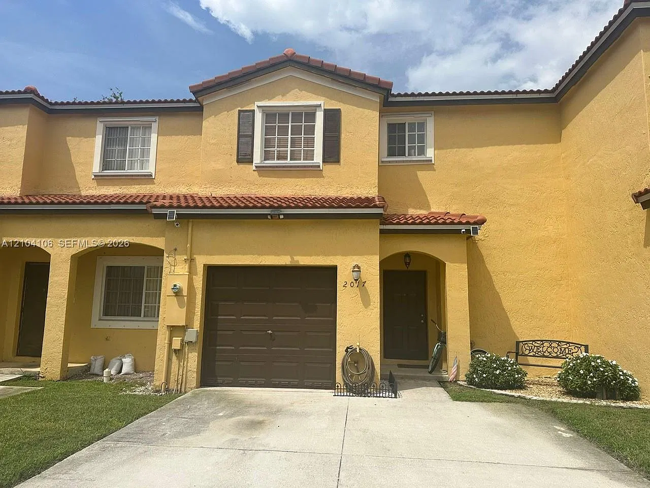 Avalon — Photo 1