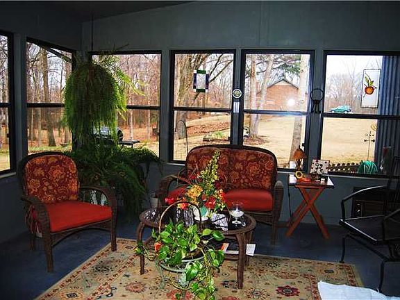 5th image of 417 Rolling Oaks Dr