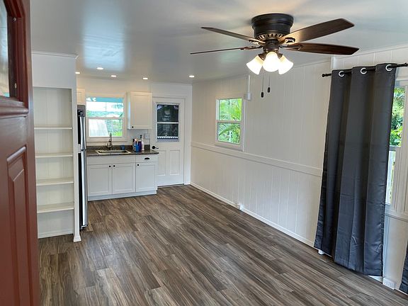 Living room/kitchen (Full refridgerator, stove and microwave