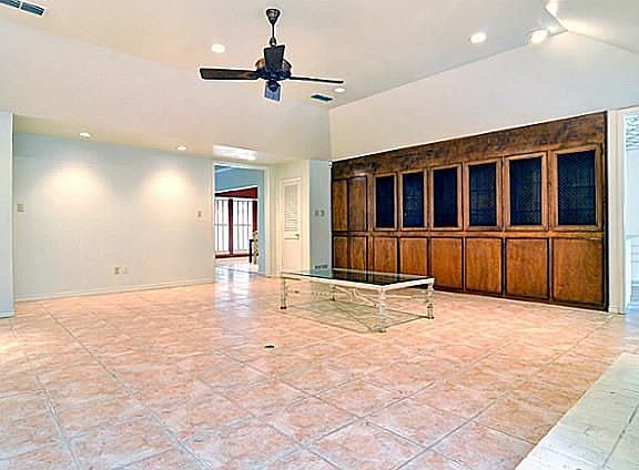 5th image of 1809 Tennyson Dr