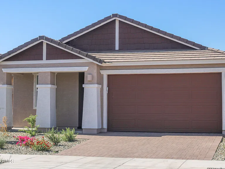 9833 W Monterey Way — Photo 3