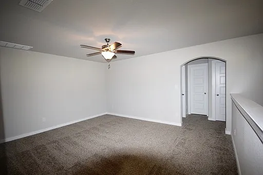 106 Lakeview Ct — Photo 6