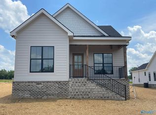 2 Patterson St, Boaz, AL 35956