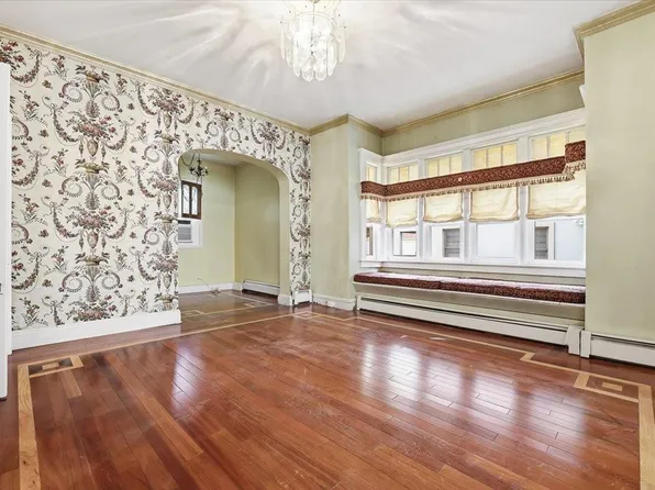 20 75th Street image 10 of 41