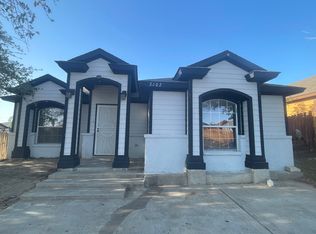2102 Los Olivos Ln, Laredo, TX 78046