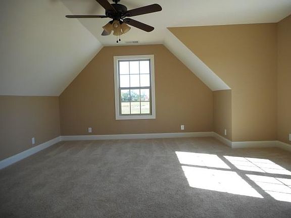 3rd image of 5212 Honeybee Dr