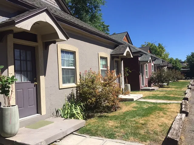 450 N Tuttle Ct — Photo 3