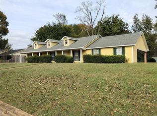 1224 Jamestown Dr, Prattville, AL 36067