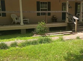 28 Hermantown Rd, Sumrall, MS 39482
